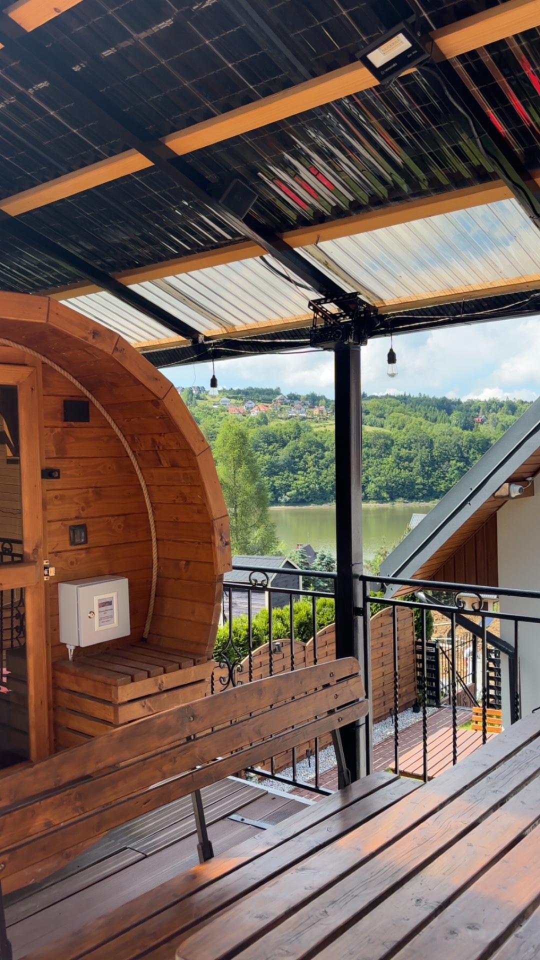 Sauna beczka z widokiem na Jezioro Solińskie